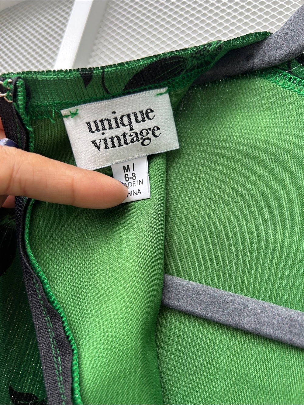 Unique Vintage Emerald Green Floral Sheath Midi Dress - Picture 5 of 6